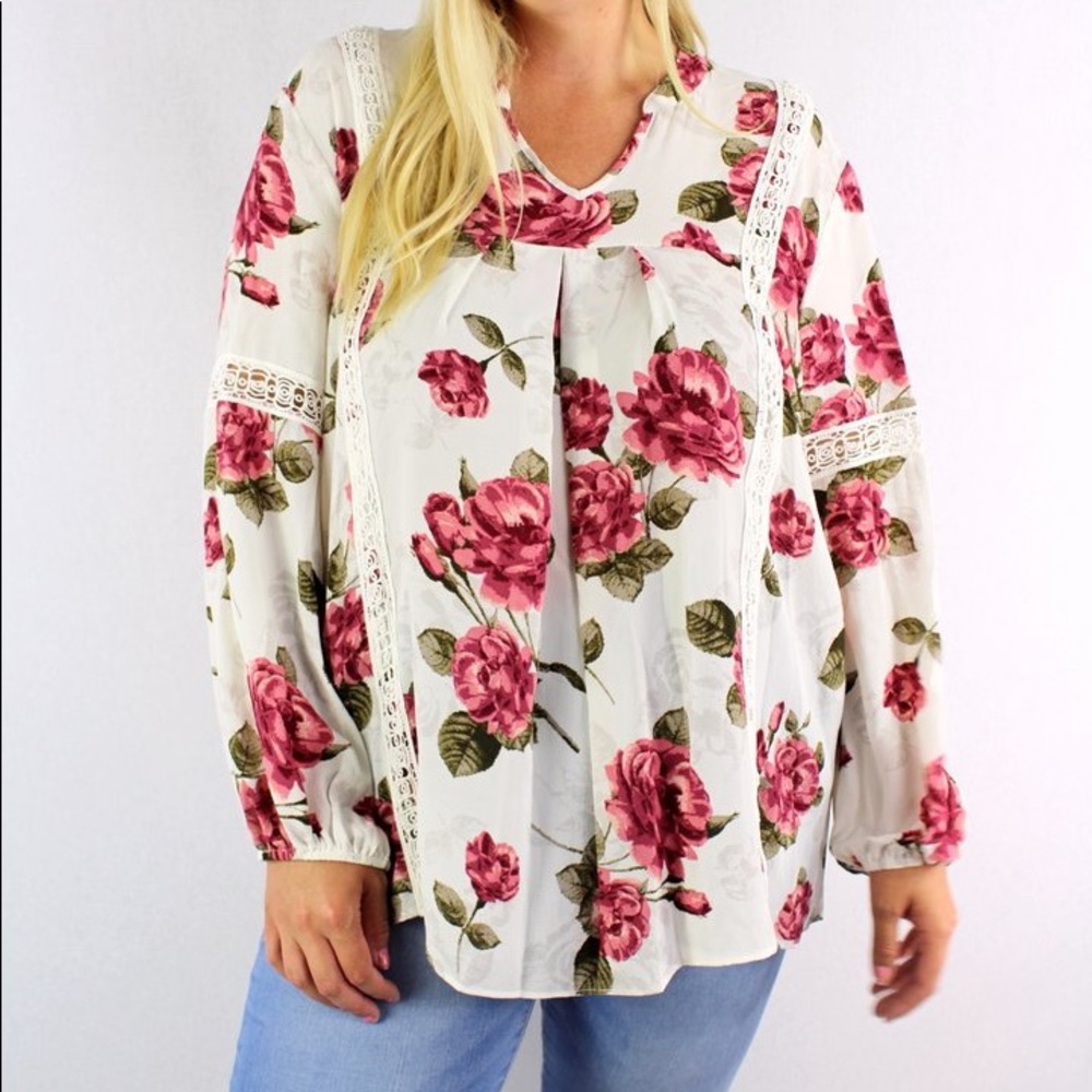 Plus Size V Neck Floral Crochet Detail Top